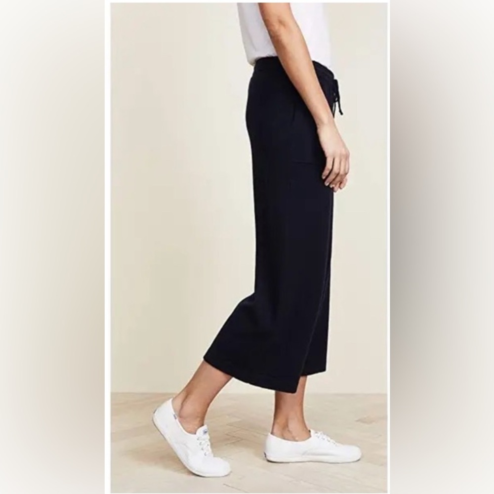 VINCE | Navy Wide-Leg Pintuck Cropped Pants | M